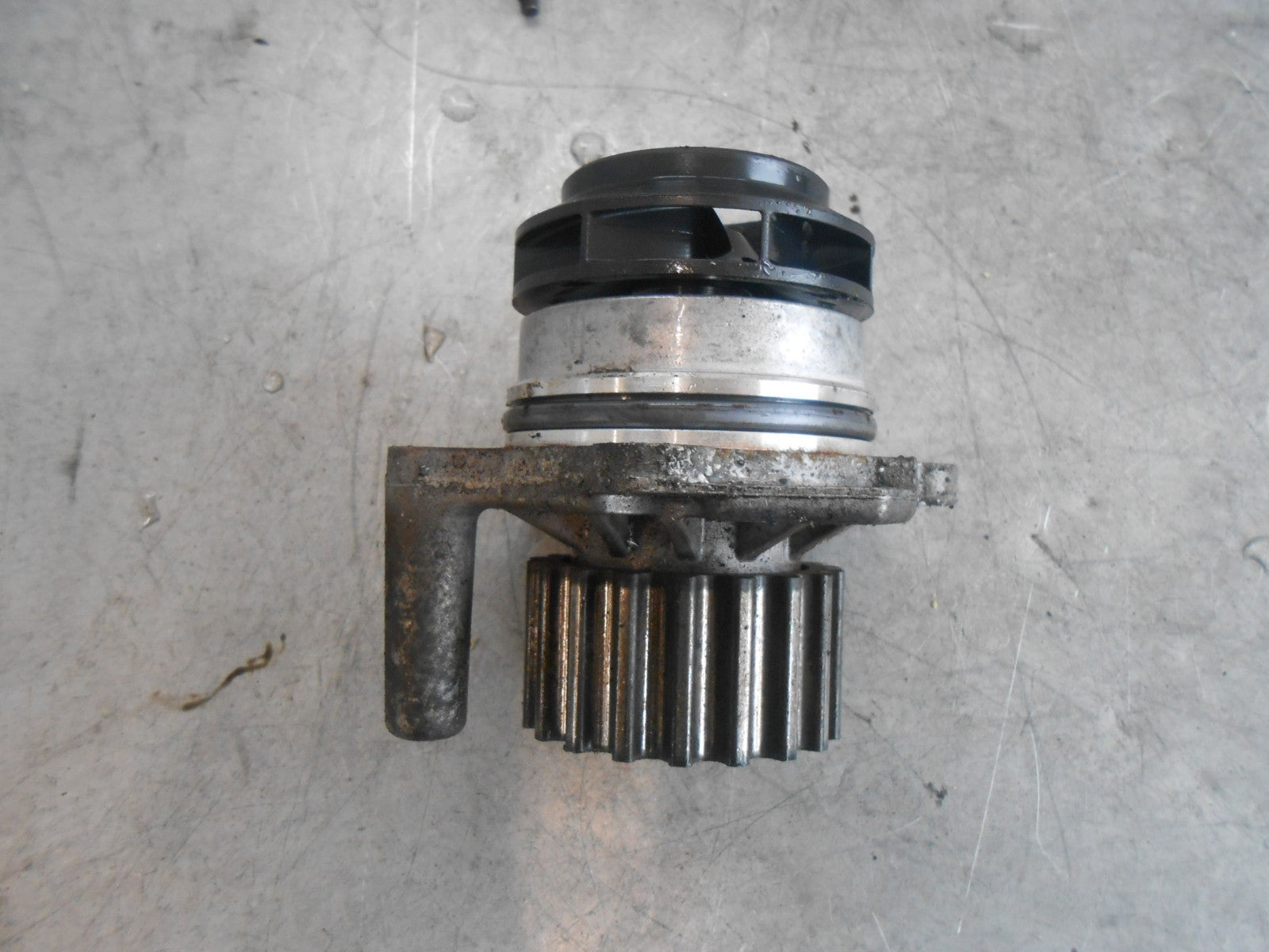 VAG VW SEAT AUDI SKODA 2.0 TDI (CFH) ENGINE WATER PUMP 03L121019 GOLF MK6 A3 8P