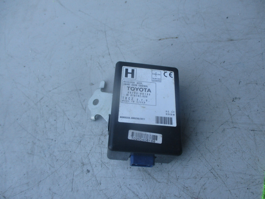 TOYOTA YARIS MK3 2014 DOOR CONTROL RECIEVER 897400D100
