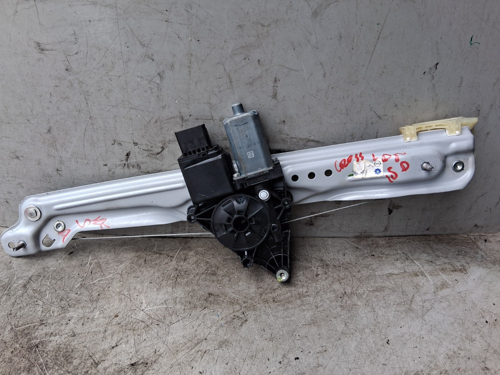 VAUXHALL CROSSLAND X 2018 NSR PASSENGER SIDE WINDOW MOTOR & REGULATOR 39187590