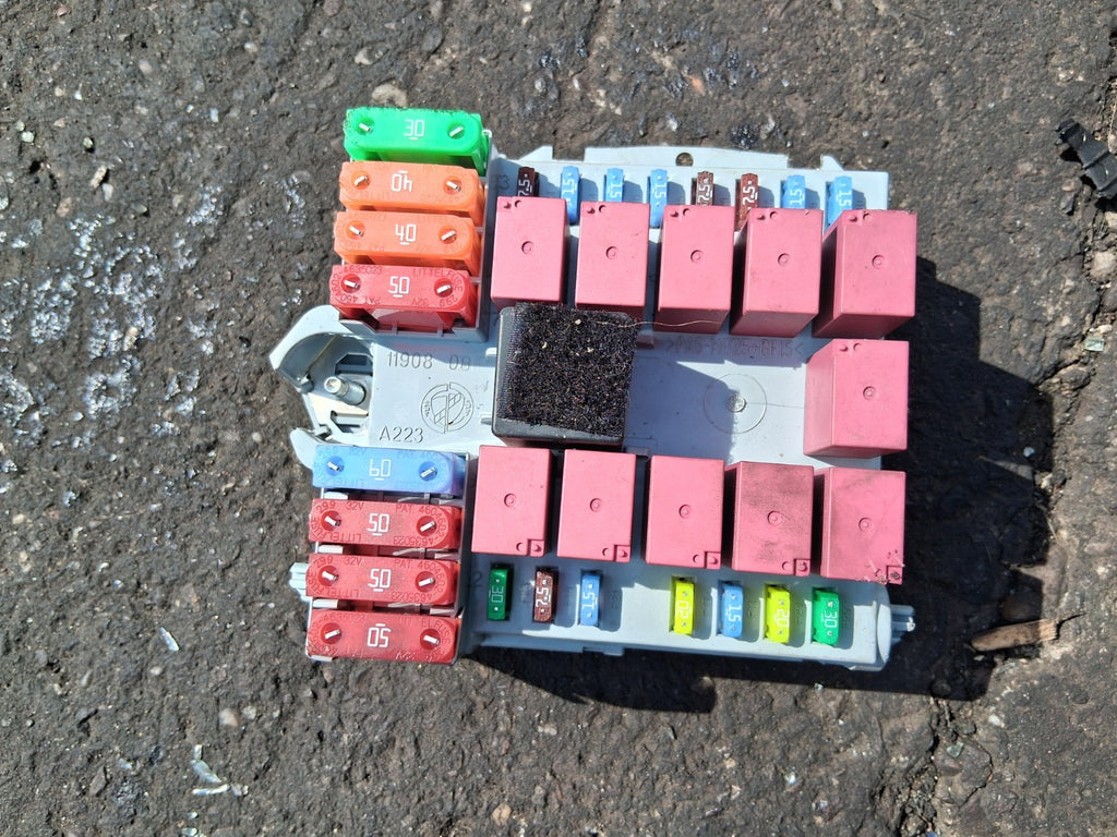 2024 FIAT DUCATO MK3 2.2 DIESEL FUSE BOX RELAY BOX 46863516