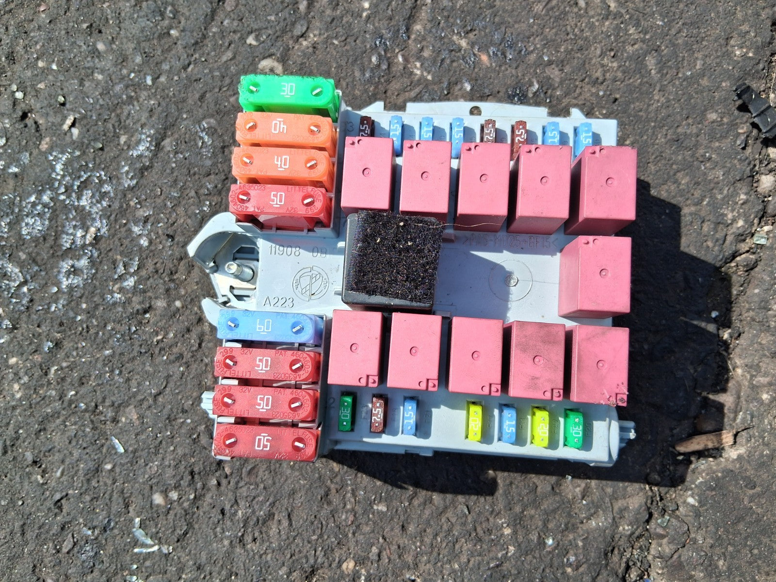 2024 FIAT DUCATO MK3 2.2 DIESEL FUSE BOX RELAY BOX 46863516