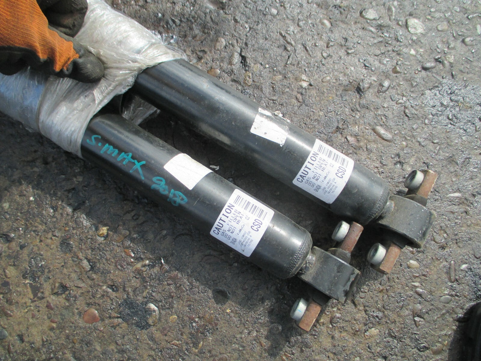 FORD S MAX 1.5 2018 NSR & OSR PAIR REAR BACK SHOCK ABSORBER J1GC-18W002-CSD