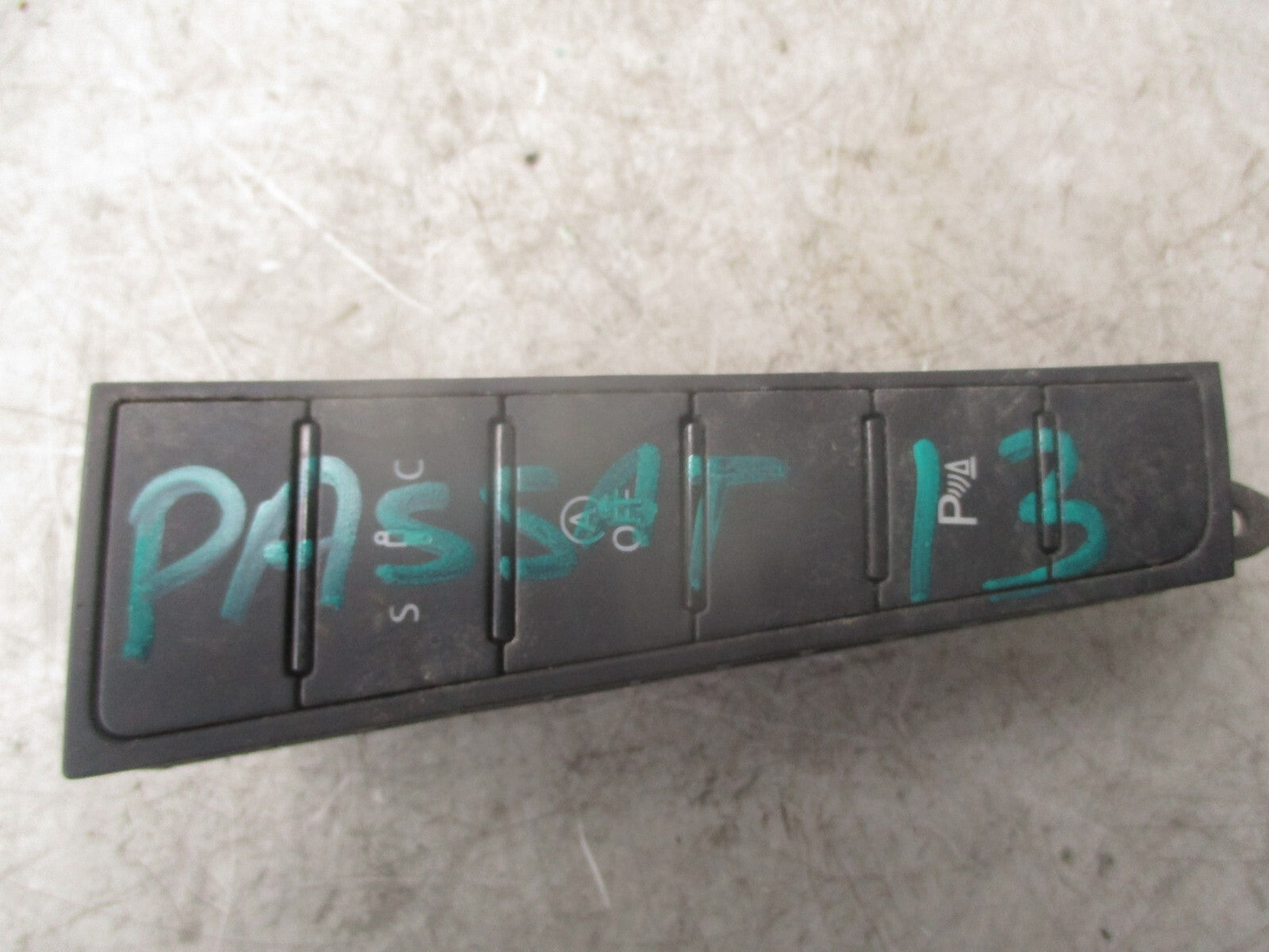 2013 VOLKSWAGEN PASSAT B7 PARKING DISTANCE CONTROL SWITCH PDC 3AC927137AK