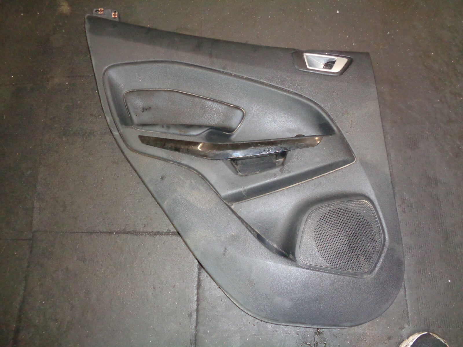 FORD ECOSPORT 2019 5 DOOR HATCHBACK NSR PASSENGER REAR DR DOOR CARD DAMAGED