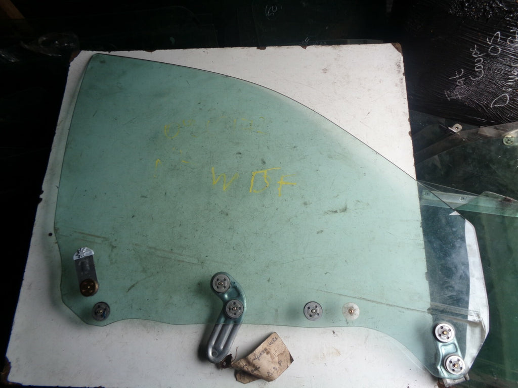 SUBARU IMPREZA WRX OSF DRIVER SIDE FRONT WINDOW GLASS