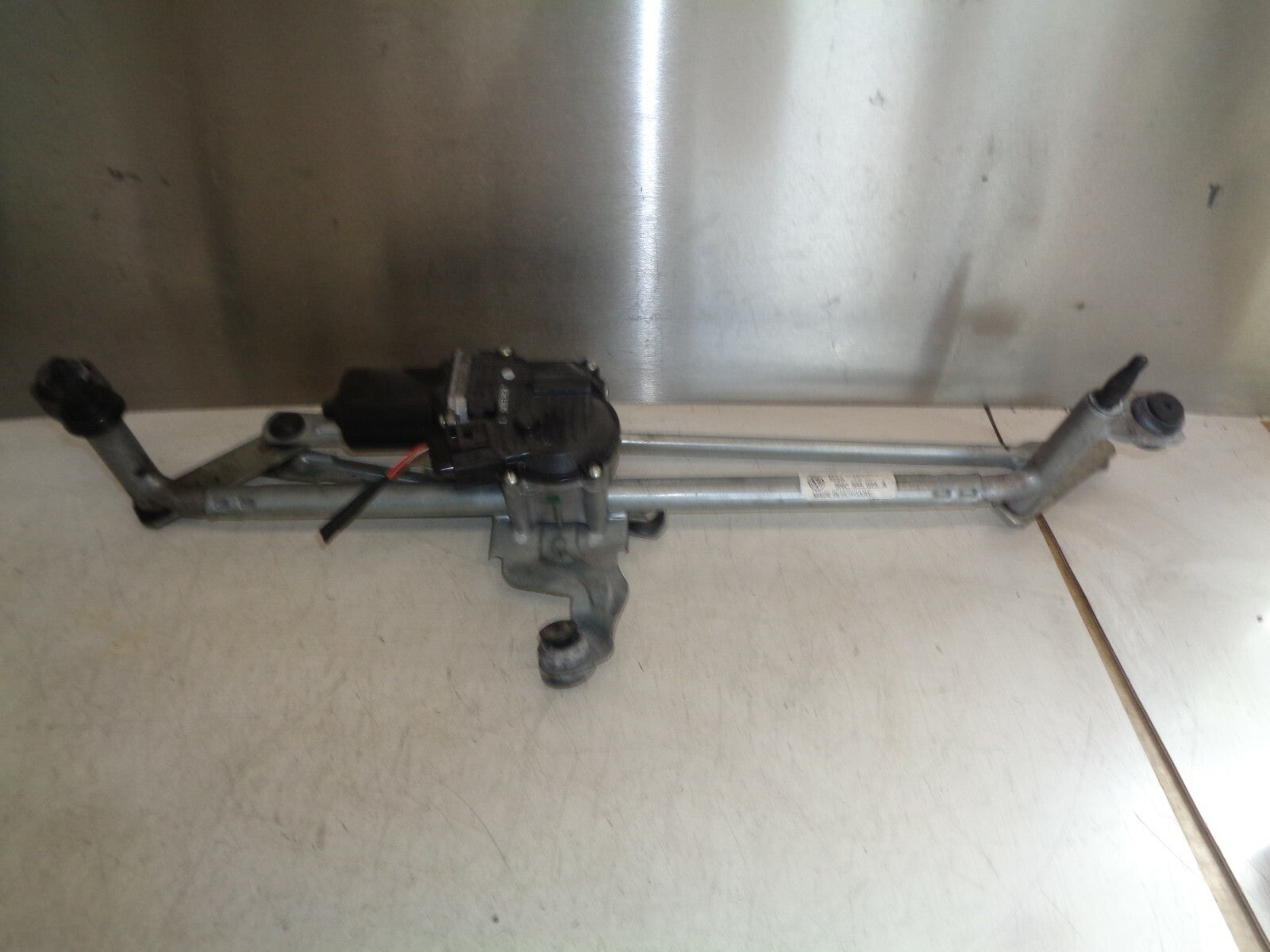 VW VOLKSWAGEN TIGUAN 2019 FRONT WINDSCREEN WIPER MOTOR LINKAGE 5NC955023A