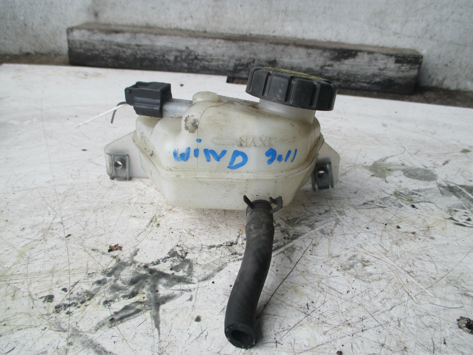 RENAULT WIND 2011 MASTER CYLINDER PIPE HOSE