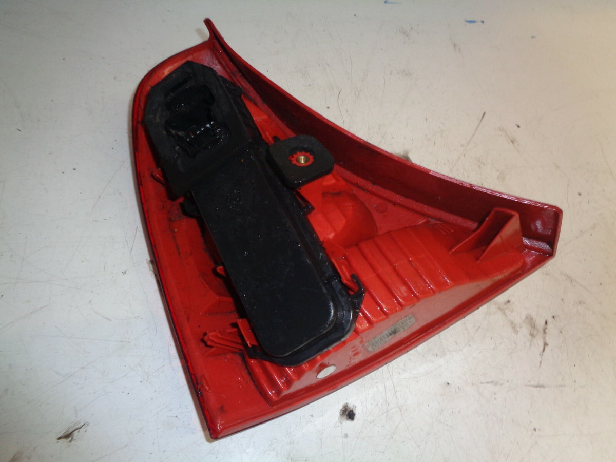 RENAULT CLIO MK3 OSR DRIVER SIDE REAR TAIL LIGHT