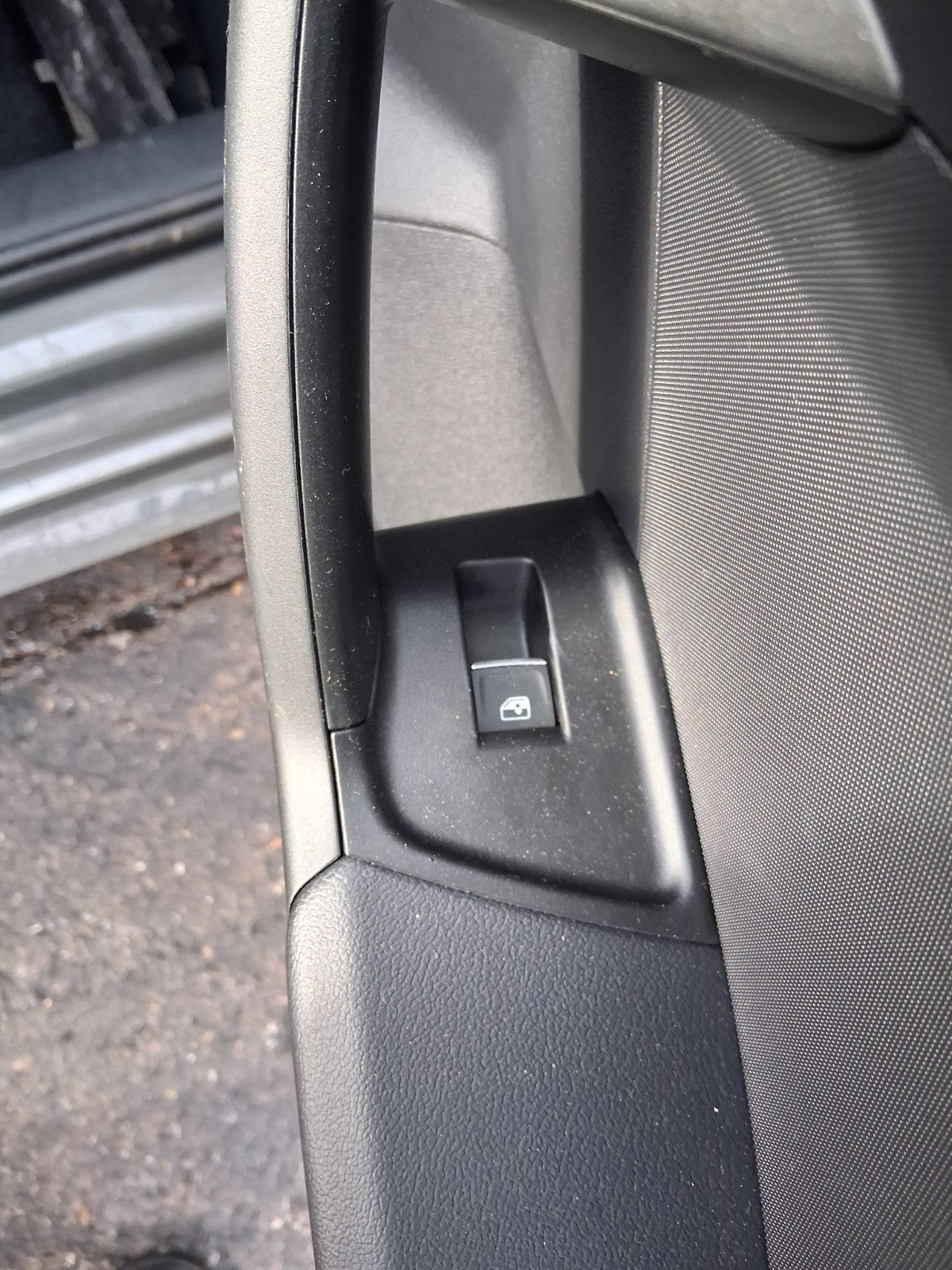 2024 AUDI A1 S LINE MK2 GB OSR DRIVER SIDE REAR RIGHT WINDOW CONTROL SWITCH