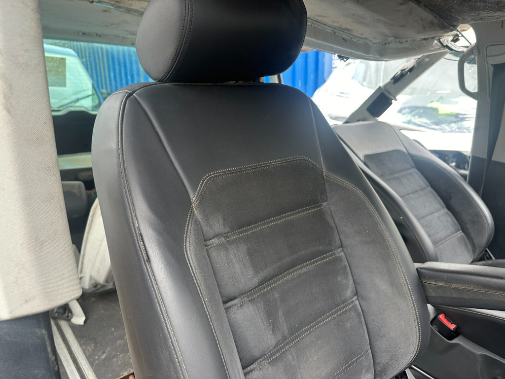 2018 VOLKSWAGEN CARAVELLE DRIVER FRONT SEAT DOUBLE ARM REST AUTOADAPT 6WAY TURNY