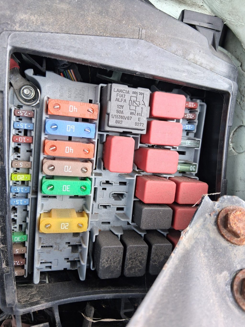 2015 FIAT 500 LOUNGE MK1 1.2 PETROL FUSE BOX RELAY BOX