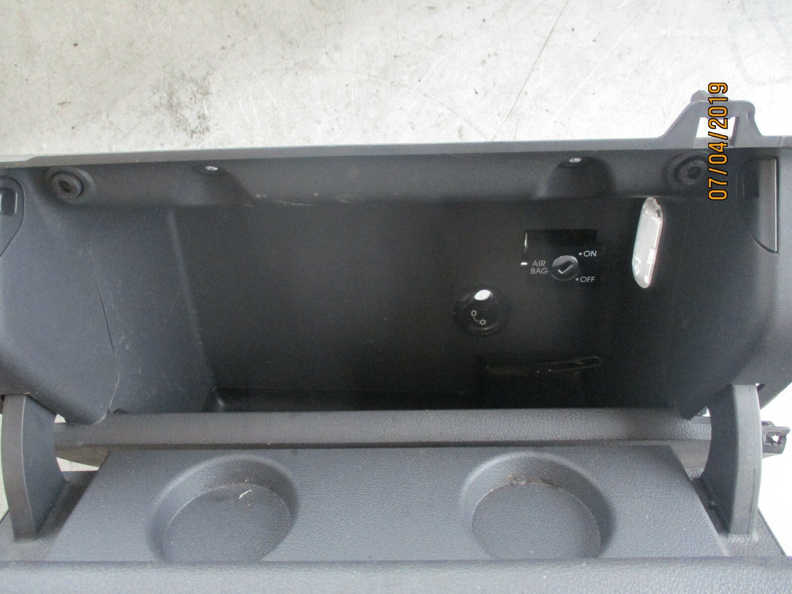 VW VOLKSWAGEN TOURAN 1T (MK1) GLOVE BOX COMPARTMENT 1T2857101A