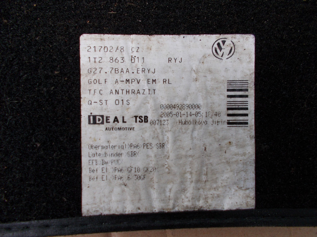 2005 VW TOURAN SPORT ORIGINAL PASSENGER SIDE REAR FLOOR MAT 1T2863011