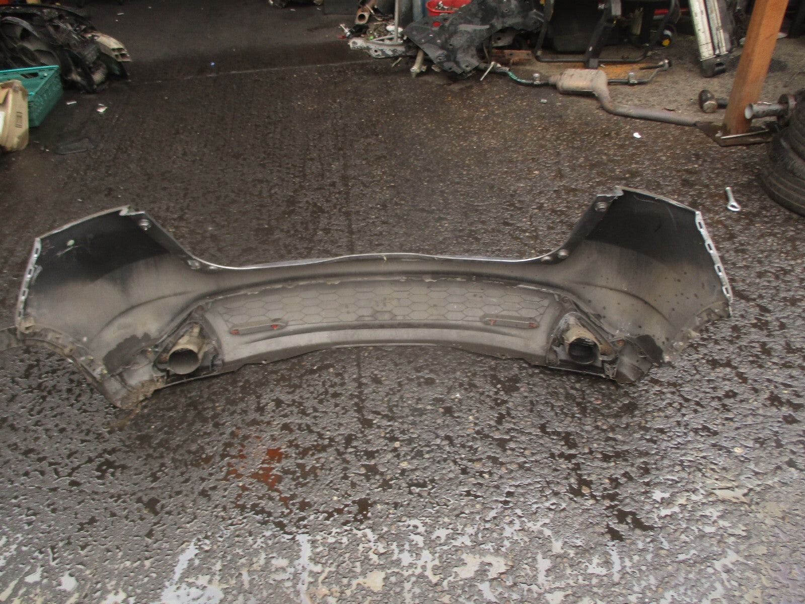 2007 HONDA CIVIC MK8 COMPLETE REAR BUMPER WITH EXHAUST TIPS SILVER