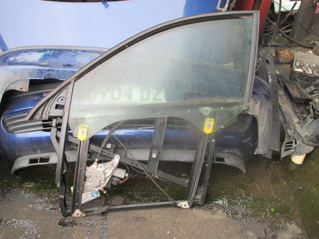 AUDI A6 C5 2002 NSF PASSENGER SIDE FRONT WINDOW GLASS & REGULATOR MOTOR