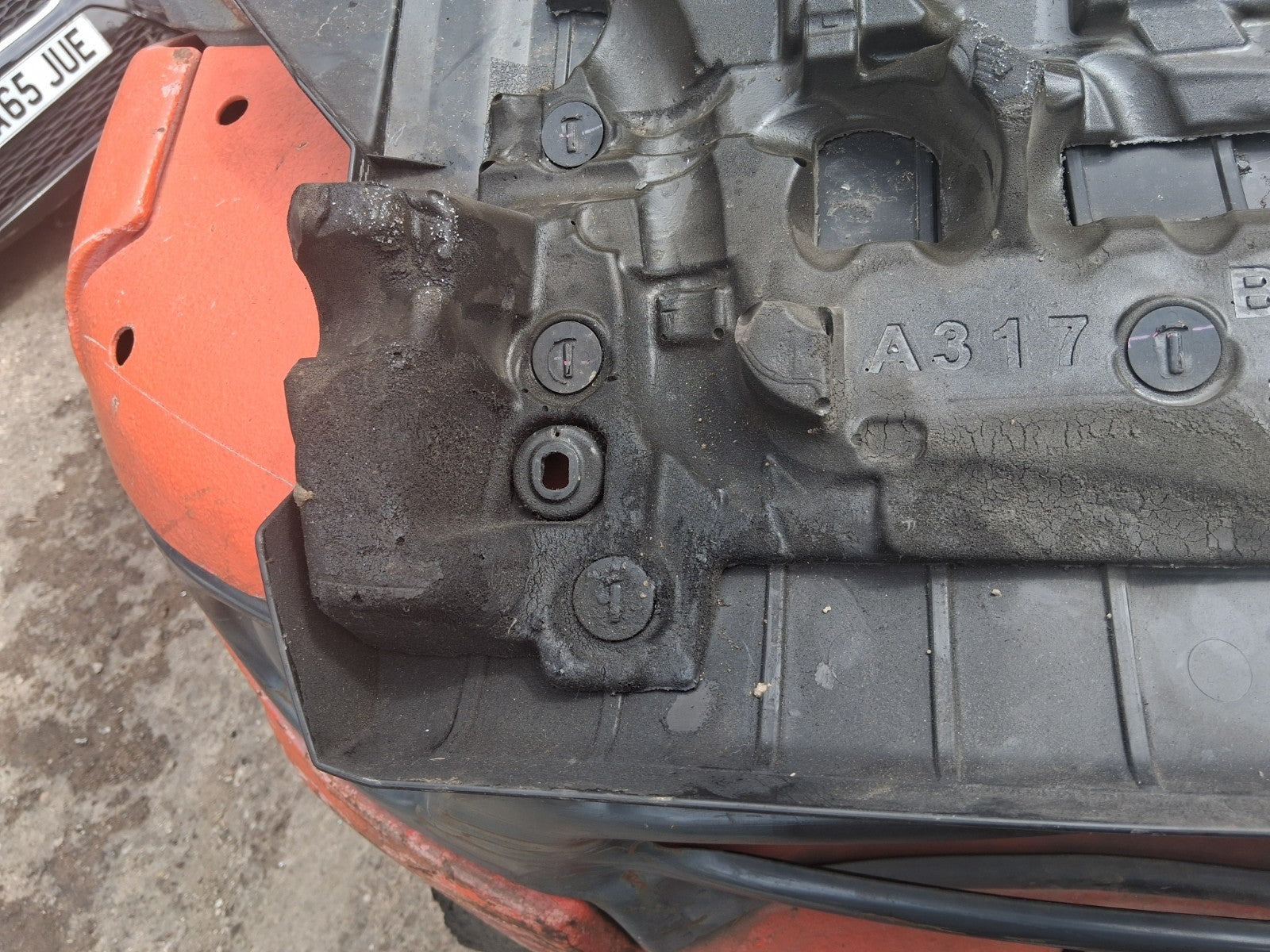 2018 MITSUBISHI OUTLANDER MK3 TOP ENGINE COVER BLACK