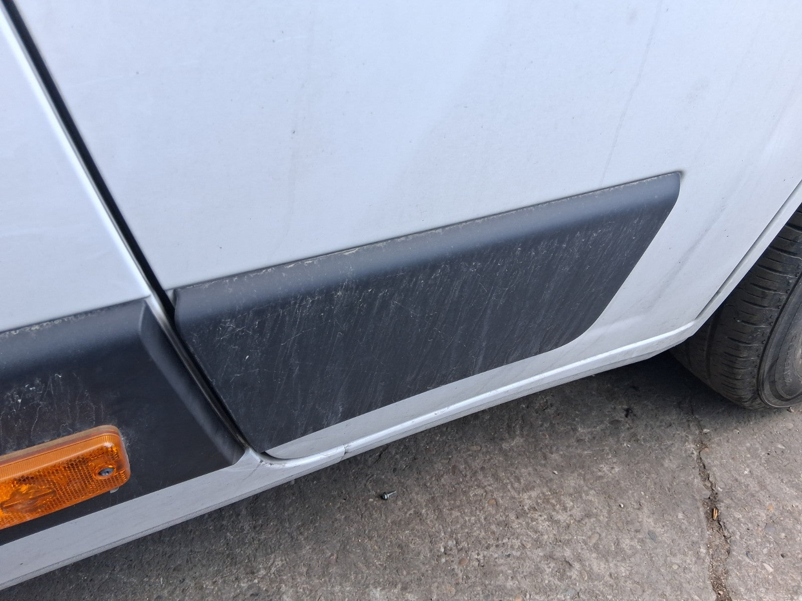2025 CITROEN RELAY MK3 HIGH ROOF OS DRIVER SIDE FRONT DOOR MOULDING TRIM