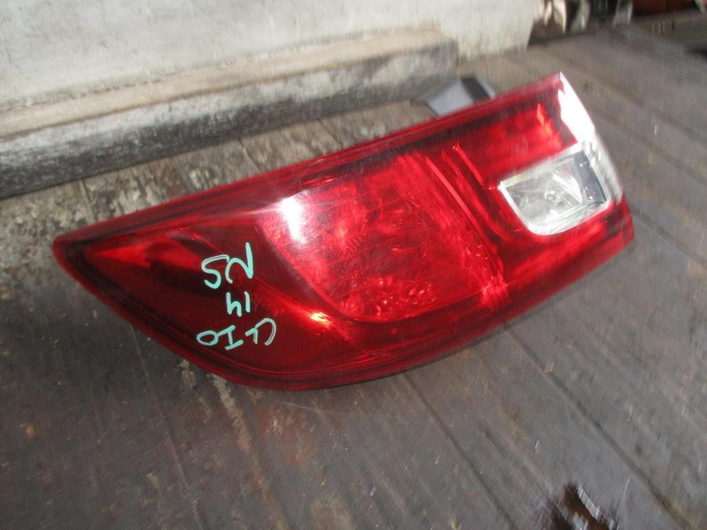 RENAULT CLIO MK4 2014 NSR PASSENGER SIDE REAR TAIL LIGHT 265554091R