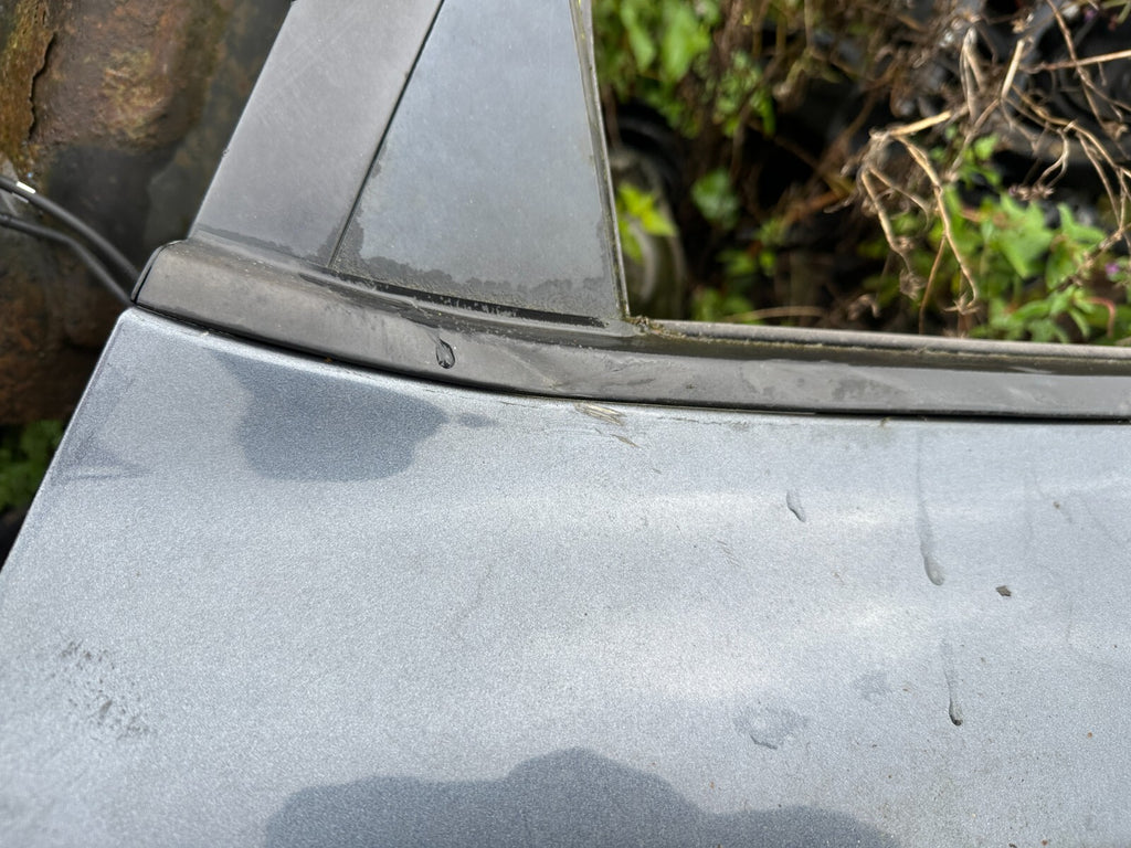 KIA CEED MK1 FACELIFT OSR DRIVER SIDE REAR COMPLETE DOOR GREY