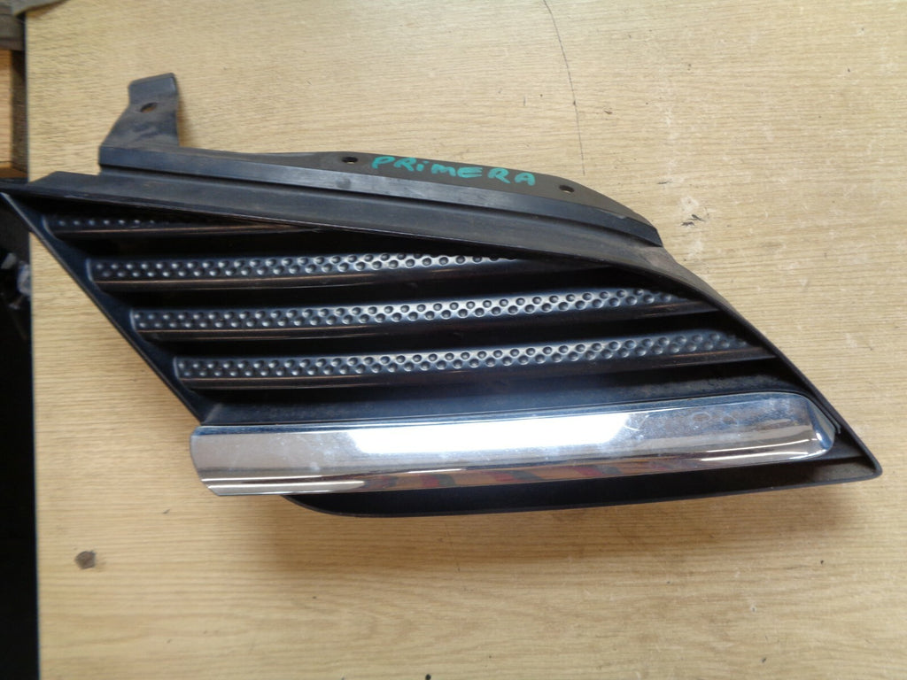 NISSAN PRIMERA P12 2004 FRONT BUMPER GRILL RIGHT SIDE 62320 AU300