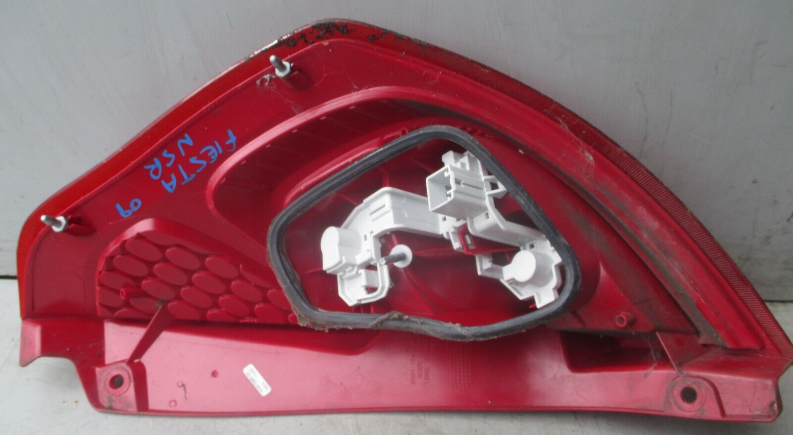 2009 FORD FIESTA NSR FRONT PASSENGER SIDE PRE FACELIFT BACK LIGHTS 8A61-13405-3