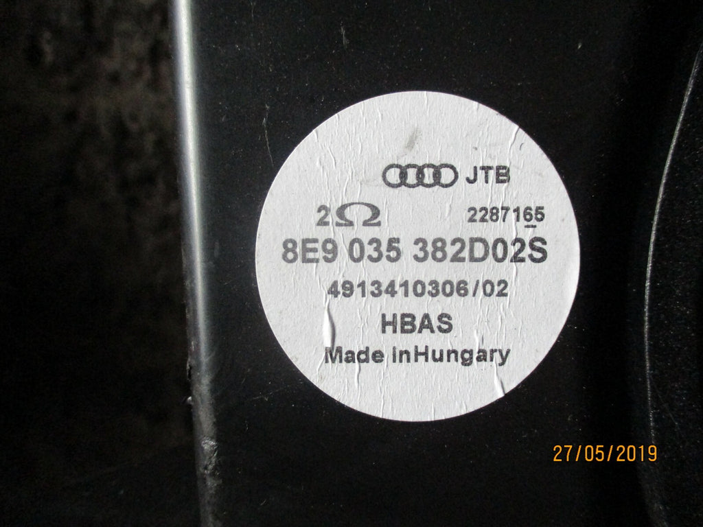 AUDI A4 8E SPORT 2002 BOOT SUB WOOFER SPAEKER BASS BOX & AMP 8E9035382
