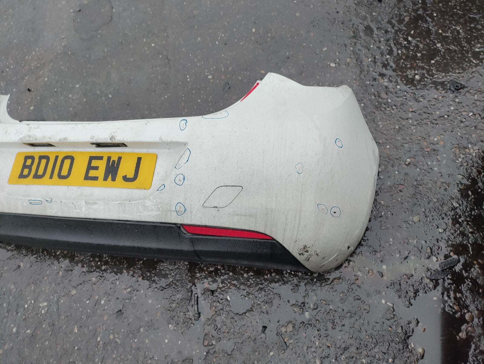 2010 VAUXHALL ASTRA J MK6 PRE FACELIFT REAR COMPLETE BUMPER SUMMIT WHITE ZGAZ