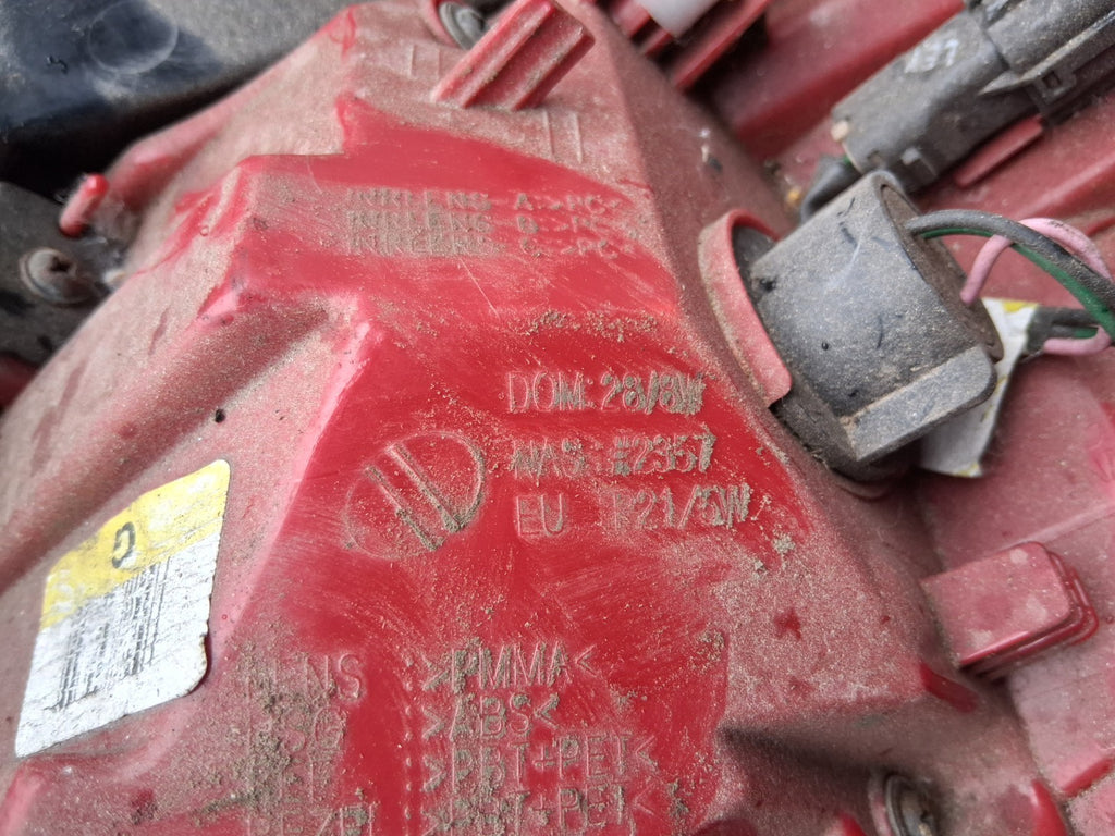 KIA SPORTAGE MK3 2012 OSR DRIVER SIDE REAR RIGHT TAIL LIGHT