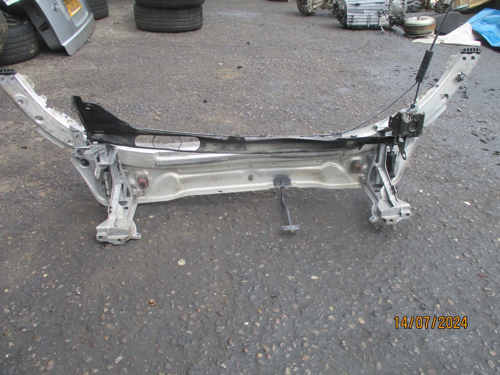 MERCEDES C CLASS W205 2017 FRONT SLAM PANEL RADIATOR SUPPORT BAR A2056203301