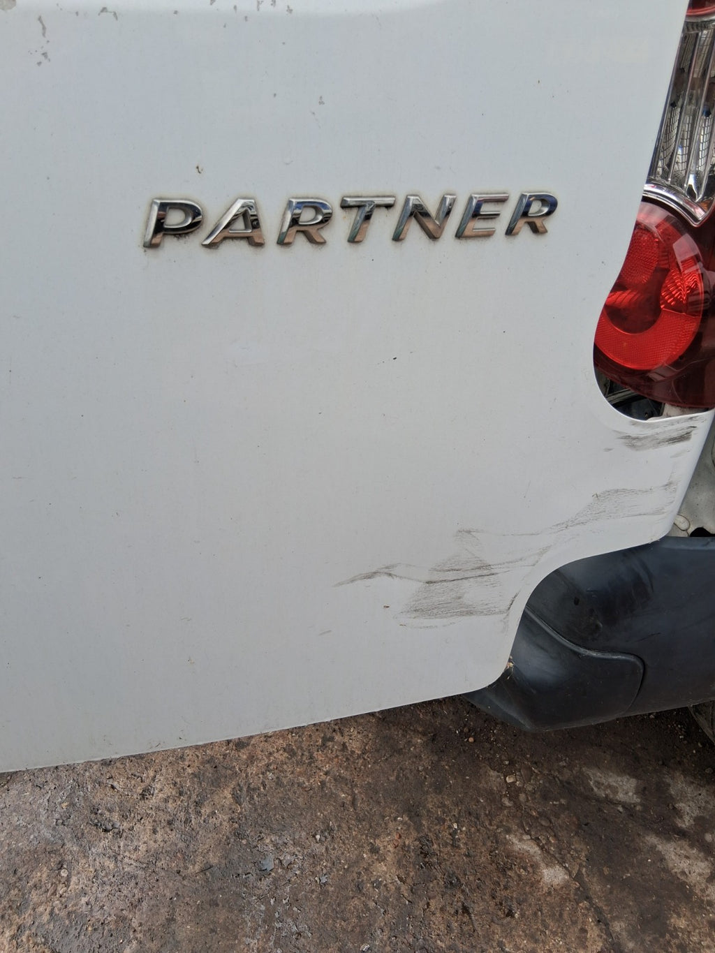 2017 PEUGEOT PARTNER MK2 OSR DRIVER SIDE REAR RIGHT COMPLETE DOOR WHITE