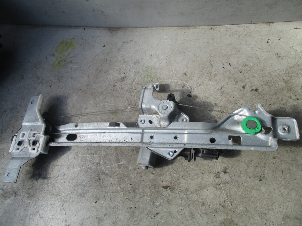 2013 PEUGEOT 5008 OSR REAR DRIVER SIDE WINDOW REGULATOR & MOTOR 9682808680