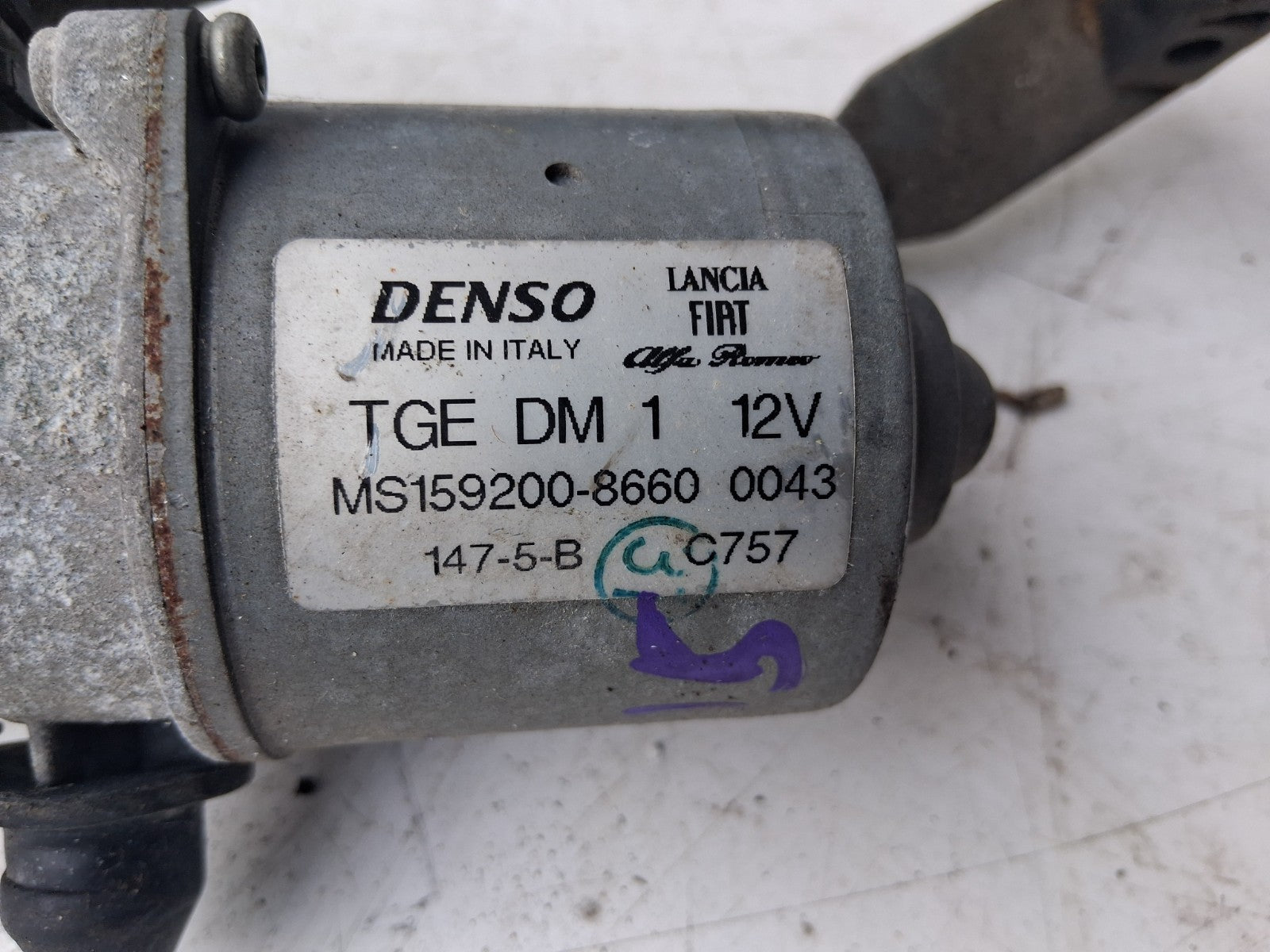 2015 FIAT 500 LOUNGE FRONT WINDSCREEN WIPER MOTOR LINKAGE MS1592008660