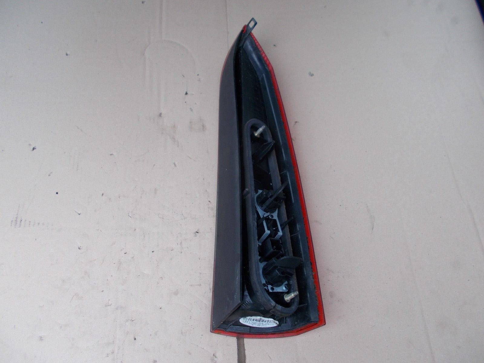 2004 VOLVO V70 D5 NSR PASSENGER SIDE UPPER REAR LIGHT TAIL LIGHT 9154493GB