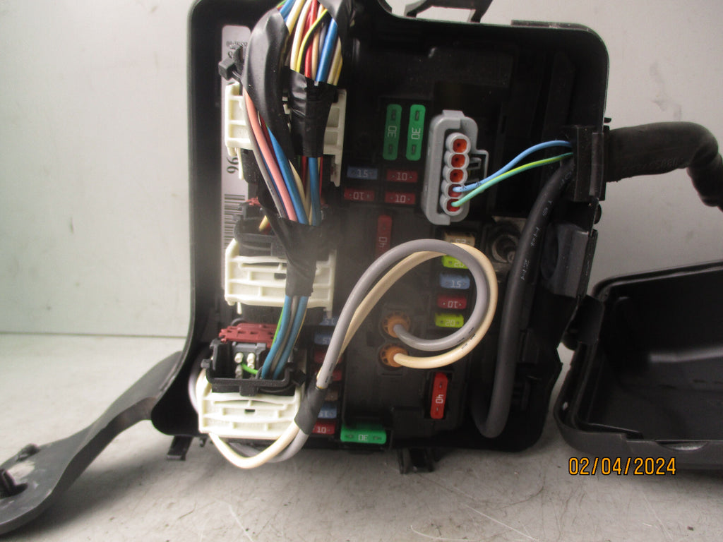 2016 CITROEN DS3 1.6 DIESEL FUSE BOX UNDER BONNET 9657287180