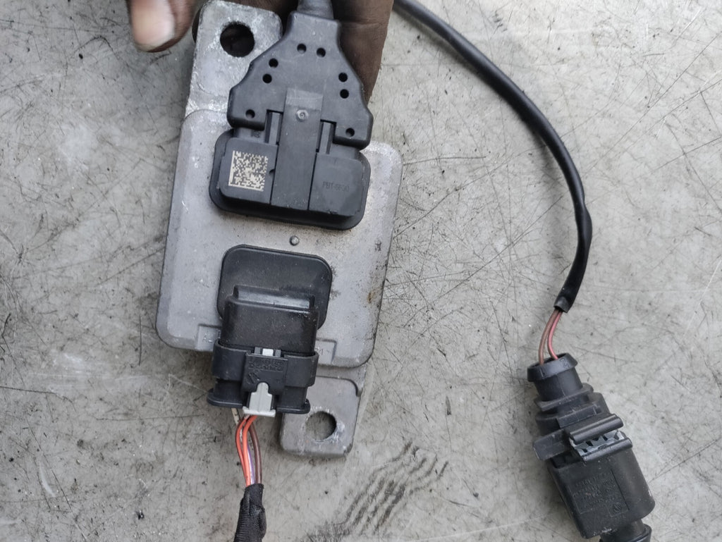 2017 AUDI A6 C7 2.0 DIESEL TDI NOX SENSOR 8K0907807J