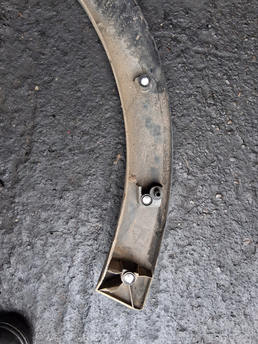 2023 FORD TRANSIT 350 MK8 OSR DRIVER SIDE REAR WHEEL ARCH TRIM BK31V280K96