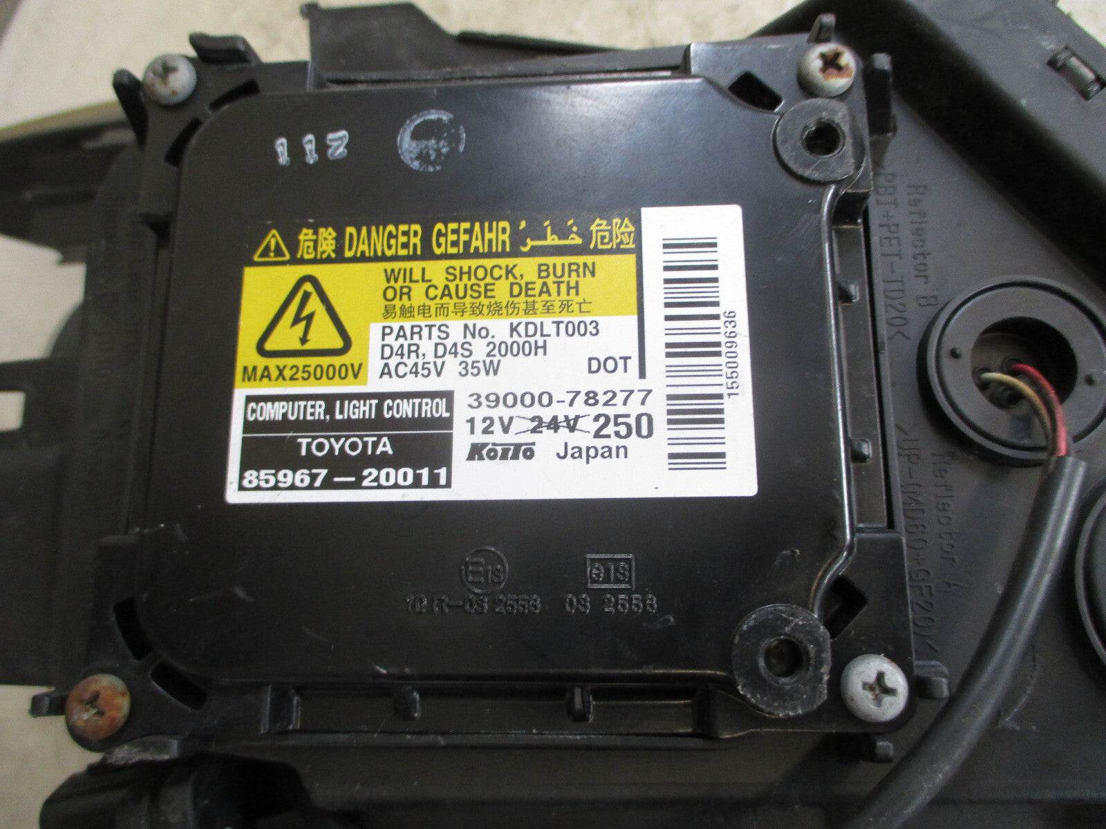 TOYOTA ESTIMA 2011 OSF DRIVER SIDE FRONT HEADLIGHT HEADLAMP BALLAST 8596720011