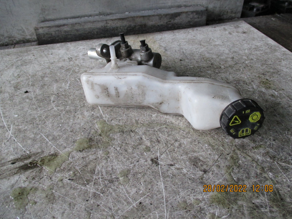 FORD FIESTA 2019 MK8 1.0 PETROL BRAKE MASTER CYLINDER 0204830065