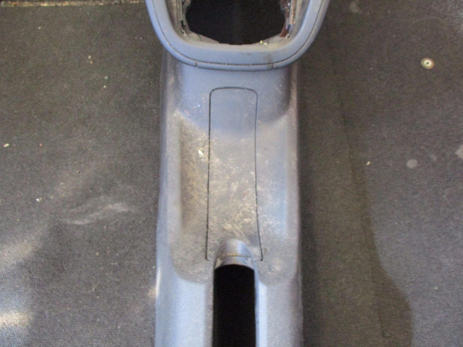 AUDI A1 2013 PLASTIC CENTRE CONSOLE HAND BRAKE SURROUND CUP HOLDER 8X0.862.533