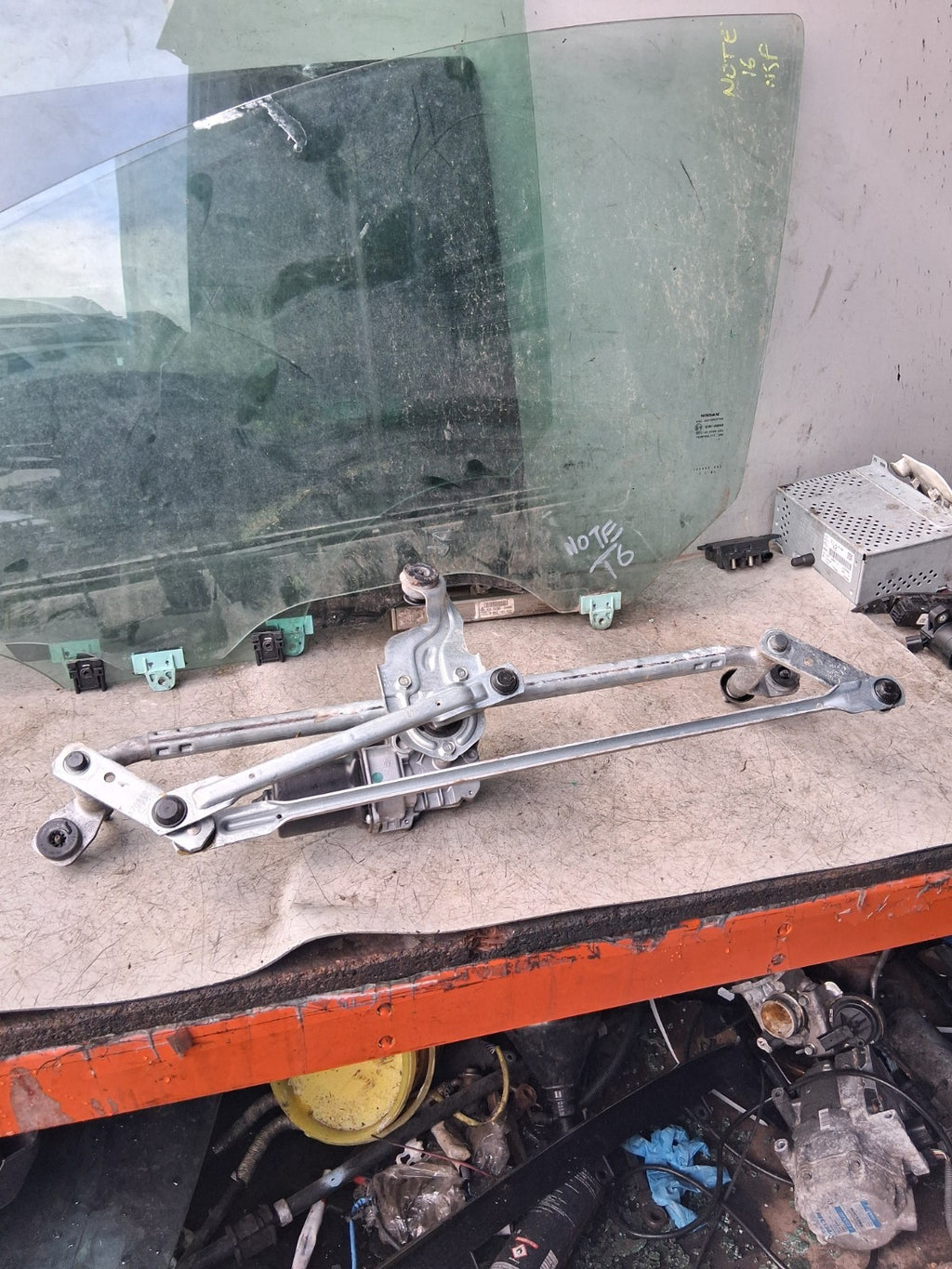 2023 VW VOLKSWAGEN TIGUAN FRONT WINDSCREEN WIPER MOTOR AND LINKAGE 5NC955023B