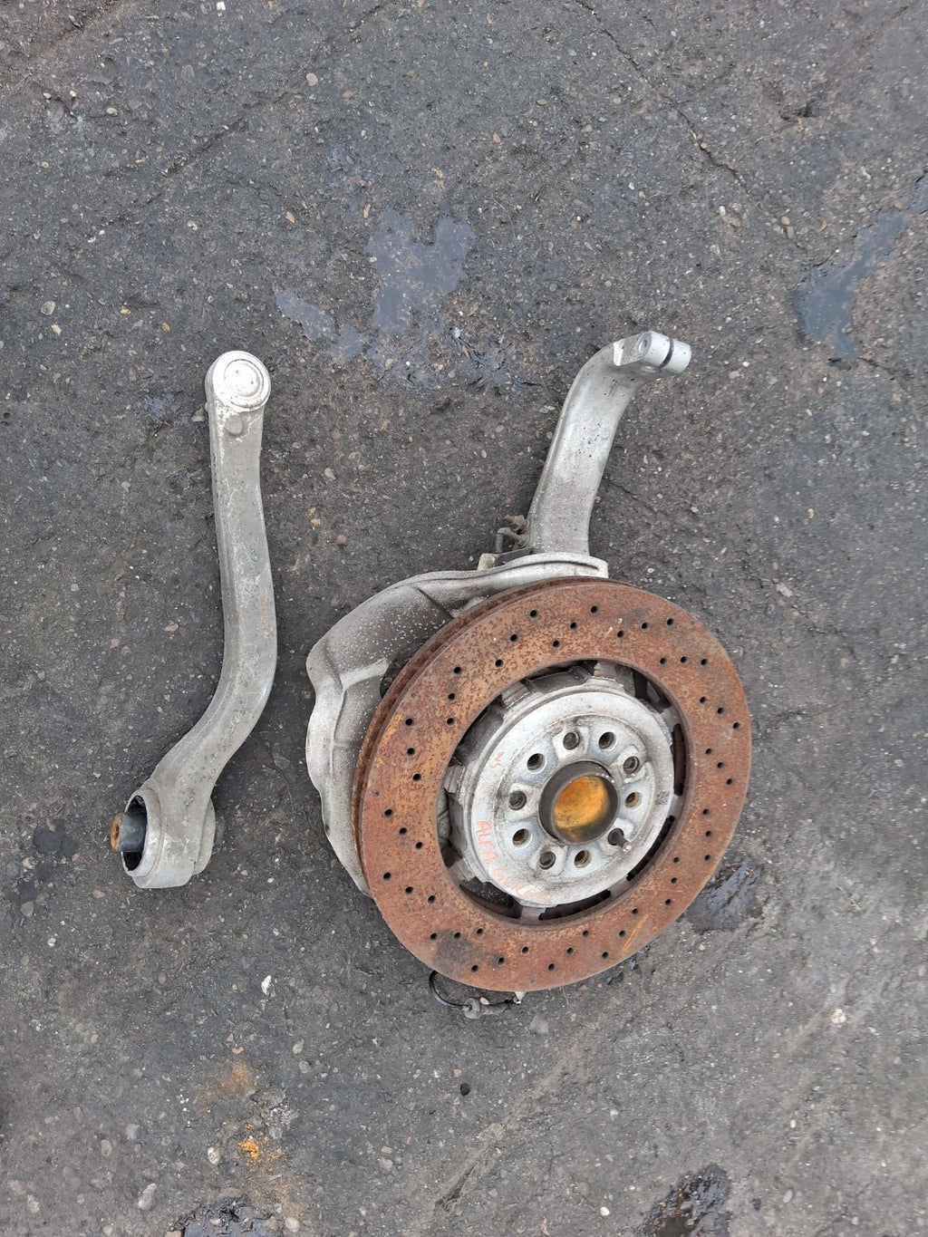 2018 ALFA ROMEO GIULIA 952 QUADRIFOGLIO NSF PASSENGER SIDE LEFT FRONT WHEEL HUB