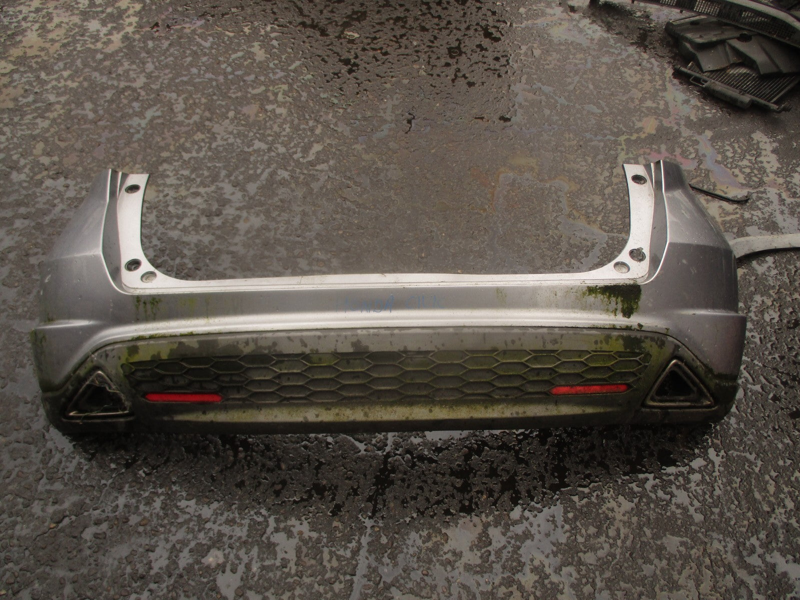 2007 HONDA CIVIC MK8 COMPLETE REAR BUMPER WITH EXHAUST TIPS SILVER