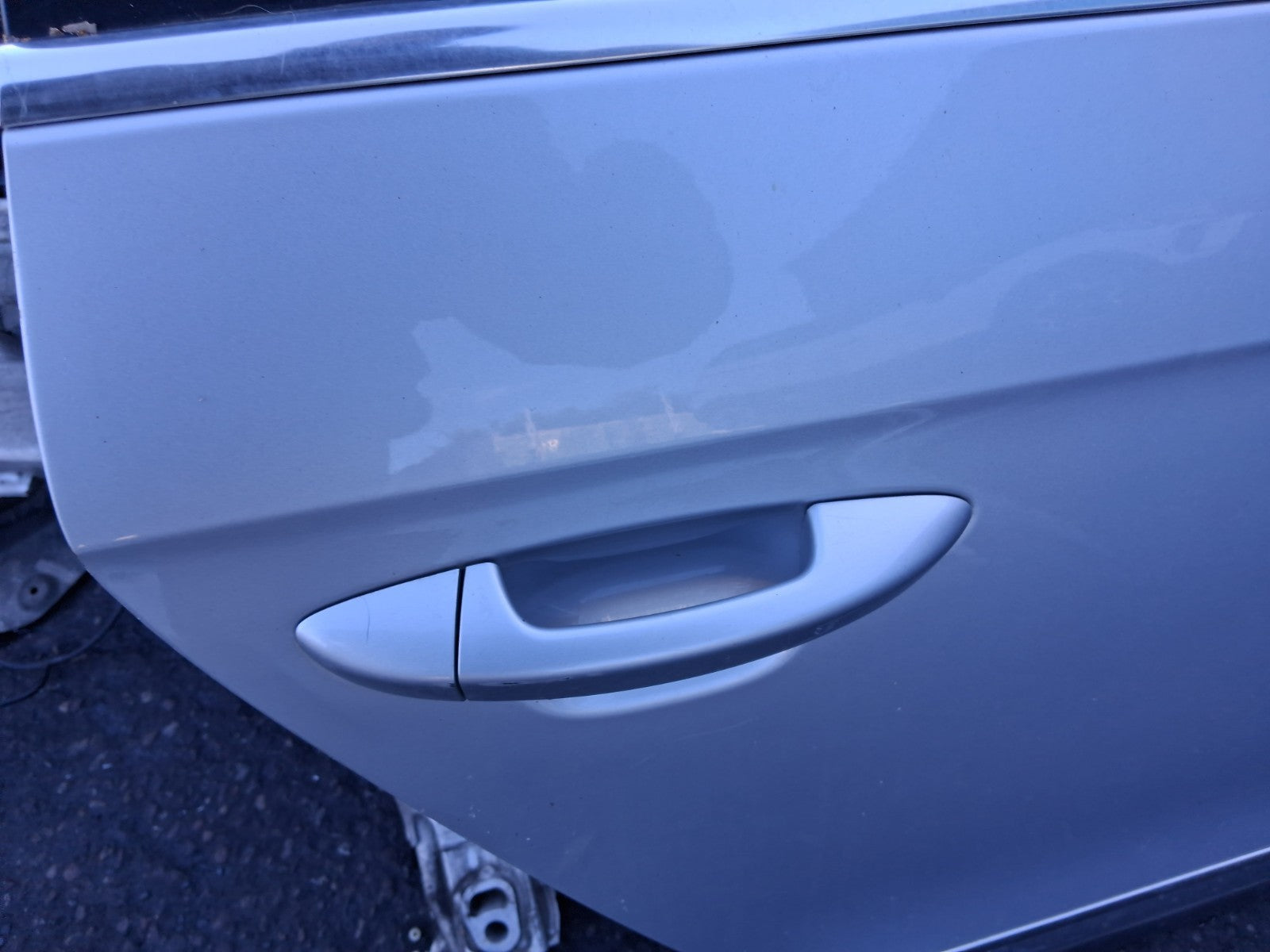 2006 VOLKSWAGEN PASSAT B6 ESTATE OSR DRIVER SIDE REAR RIGHT COMPLETE DOOR SILVER