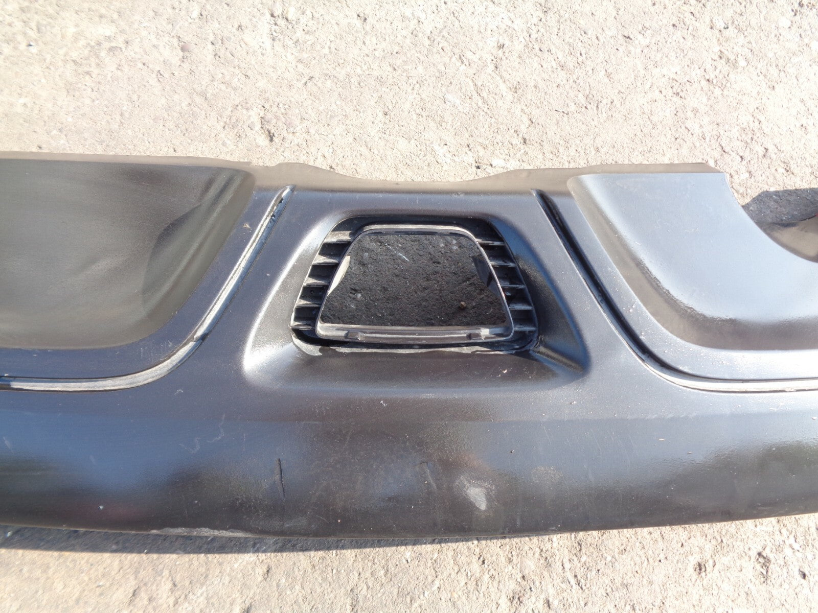 RENAULT WIND 2011 REAR BUMPER LOWER BOTTOM PLASTIC TRIM DIFFUSER SPLITTER