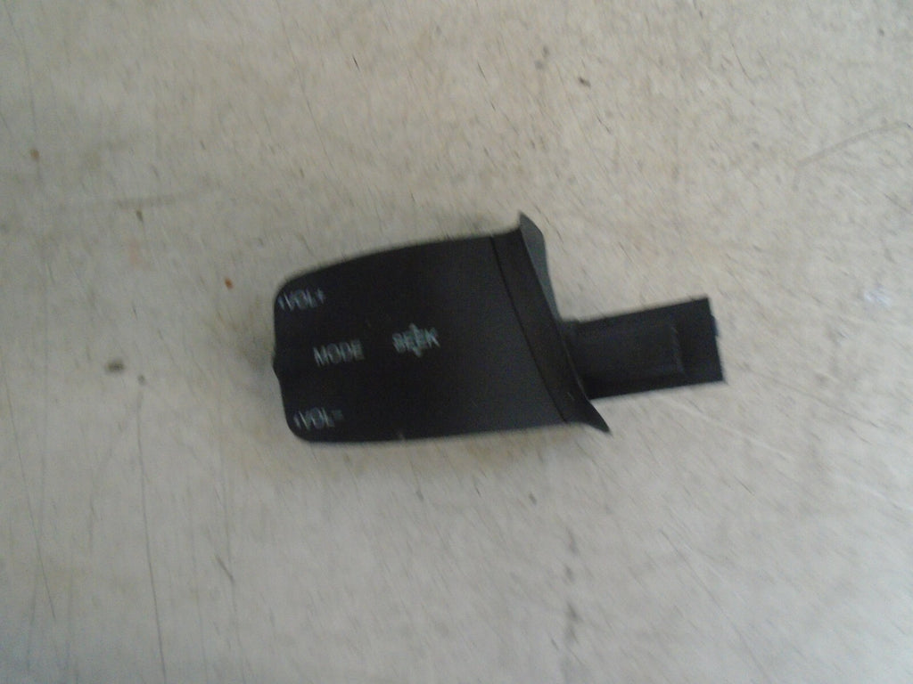 FORD C MAX 2004 MK1 RADIO VOLUME CONTROL SWITCH STALK