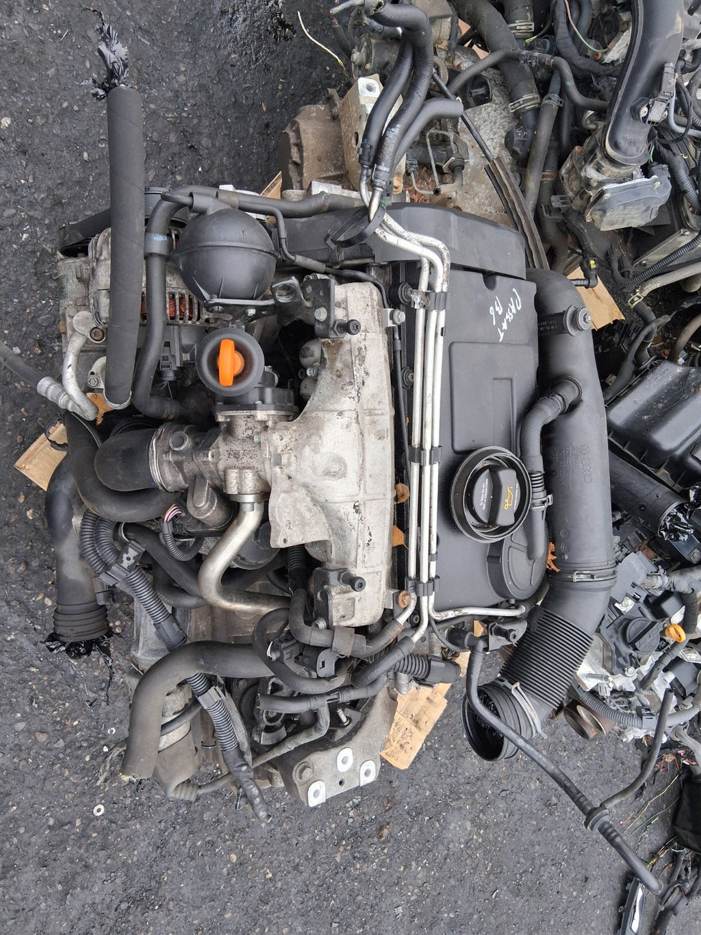 2006 VW VOLKSWAGEN PASSAT B6 2.0 DIESEL COMPLETE ENGINE WITH INJECTORS BKP