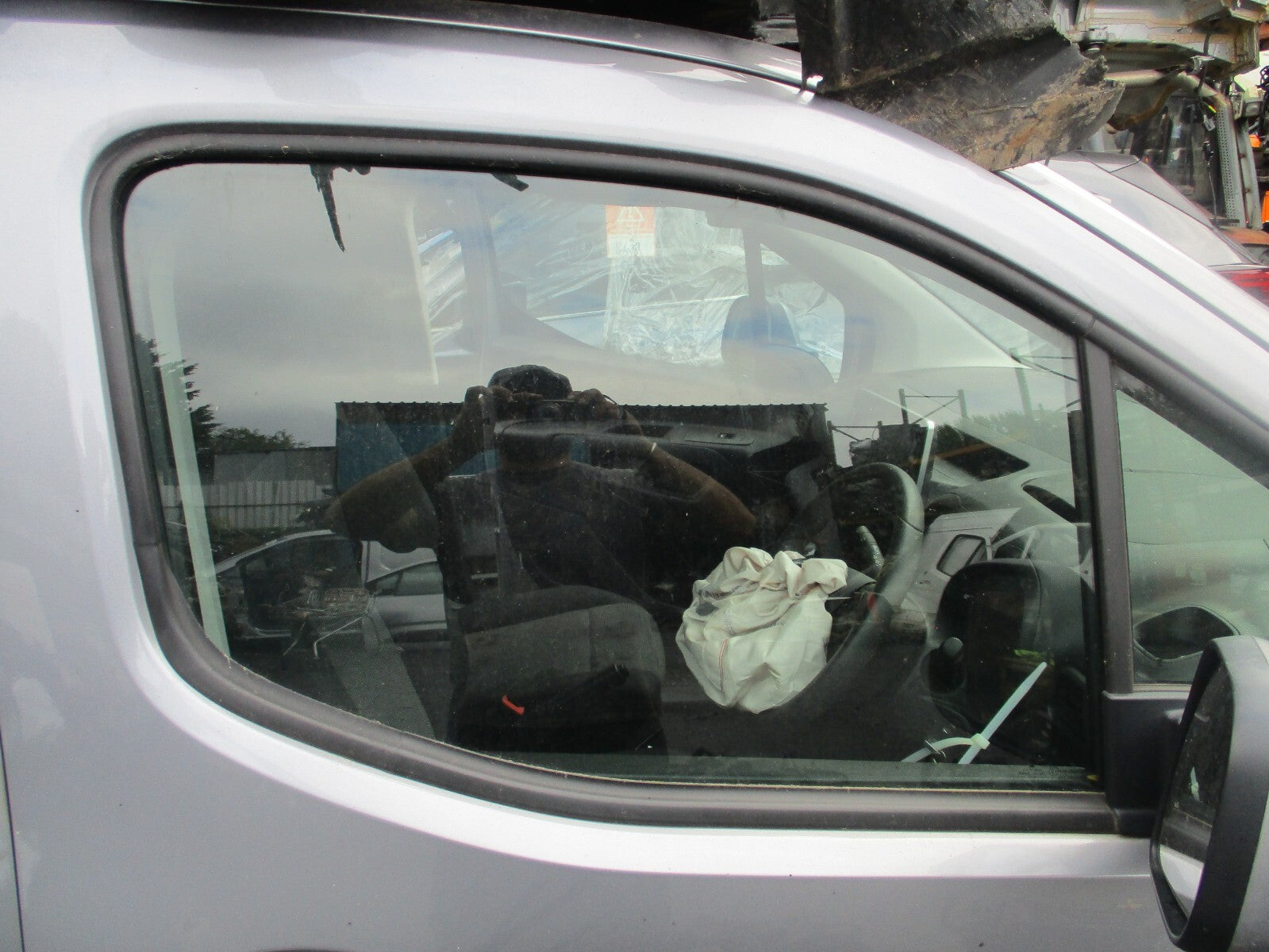 2019 VAUXHALL COMBO E MK4 OS DRIVER SIDE FRONT WINDOW GLASS