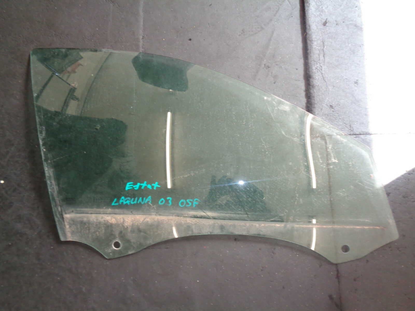 RENAULT LAGUNA MK2 2003 ESTATE  OSF DRIVER SIDE FRONT DOOR WINDOW GLASS