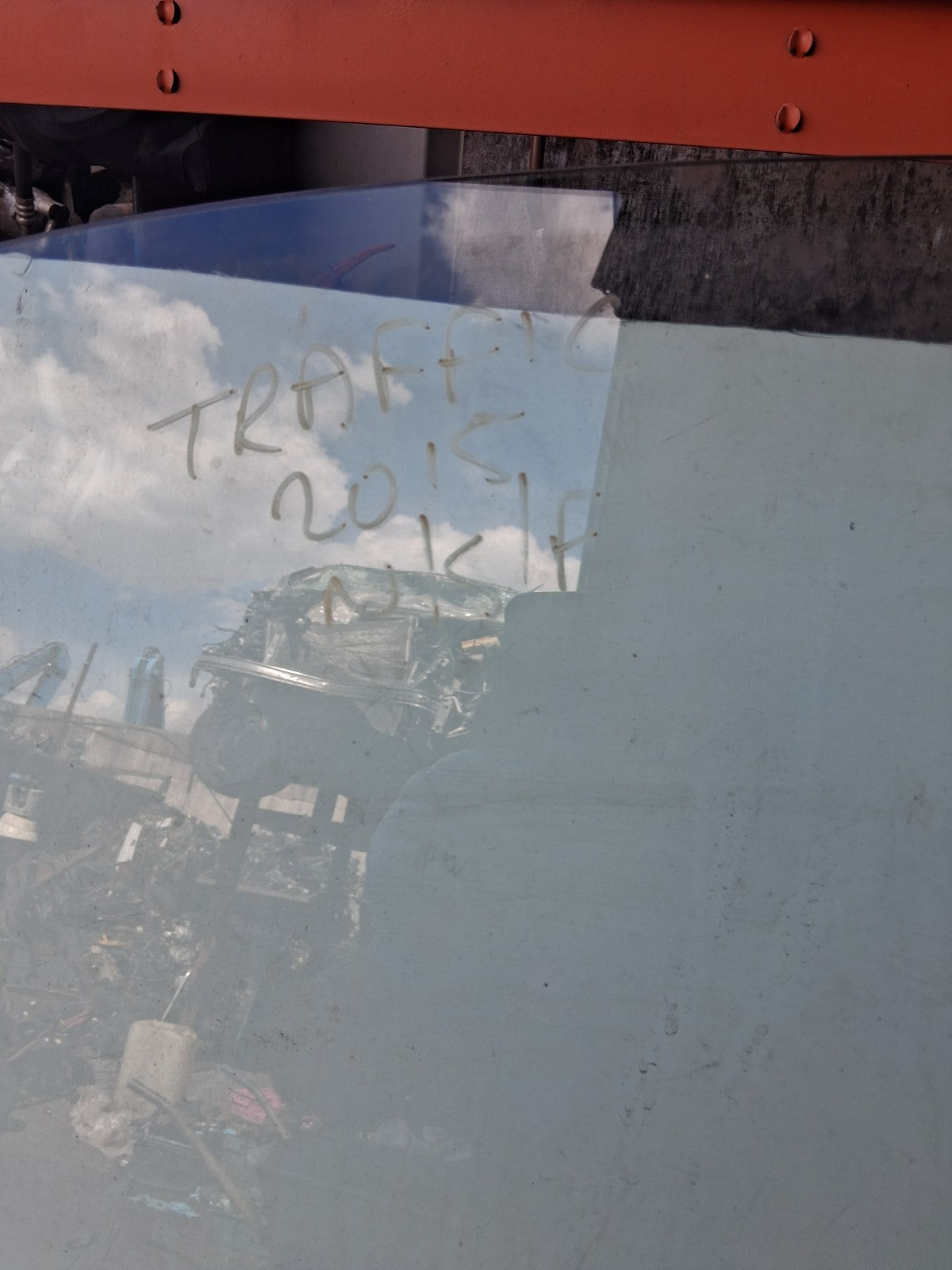 2015 RENAULT TRAFIC B X82 MK2 NSF PASSENGER SIDE FRONT LEFT WINDOW GLASS
