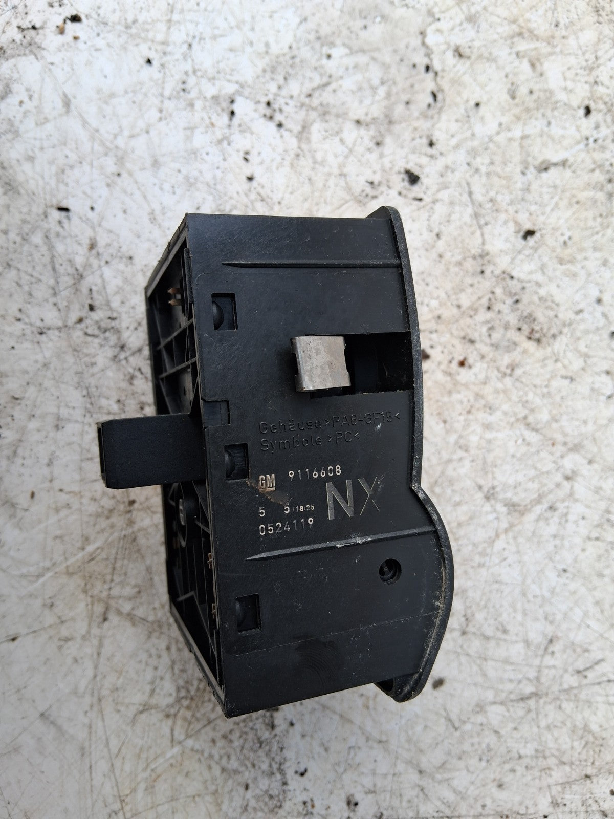 2005 VAUXHALL CORSA C HEADLIGHT ADJUSTER CONTROL SWITCH PANEL 9116608